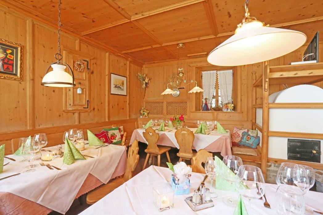 Gasthof Albergo Neuwirt Pfitsch Exterior foto